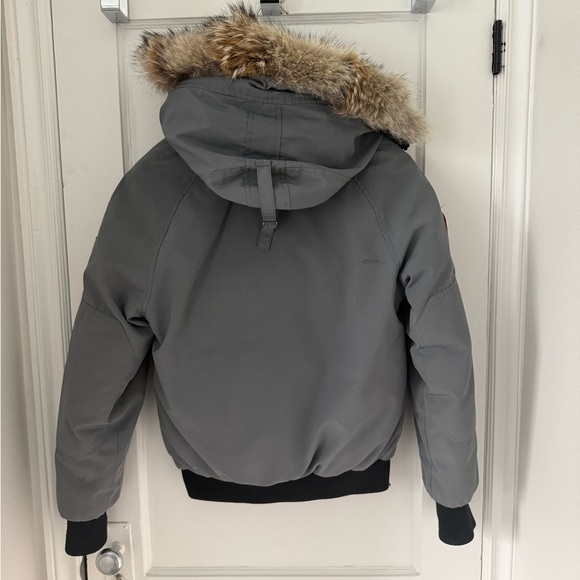 Canada Goose Chilliwack Bomber with Fur Hood - Gray - Small - Picture 2 of 8
